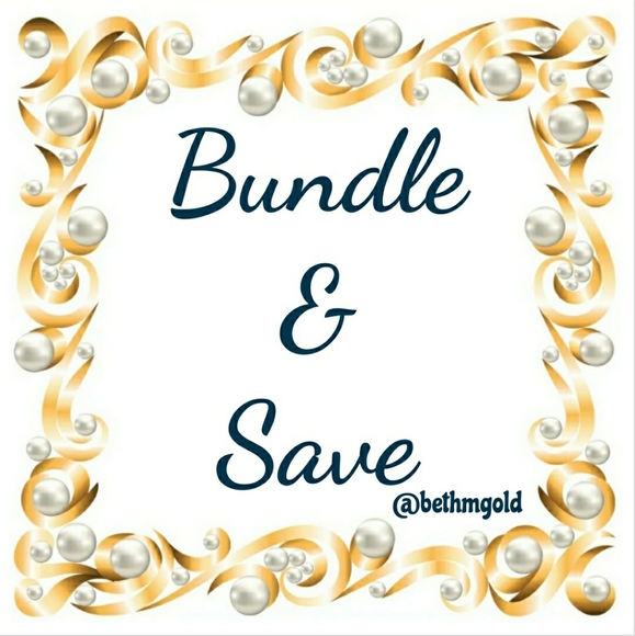 SOLD St. John Cardigan, Griffith Gray For St. John, Knit, Navy, Size 4 - Picture 10 of 12